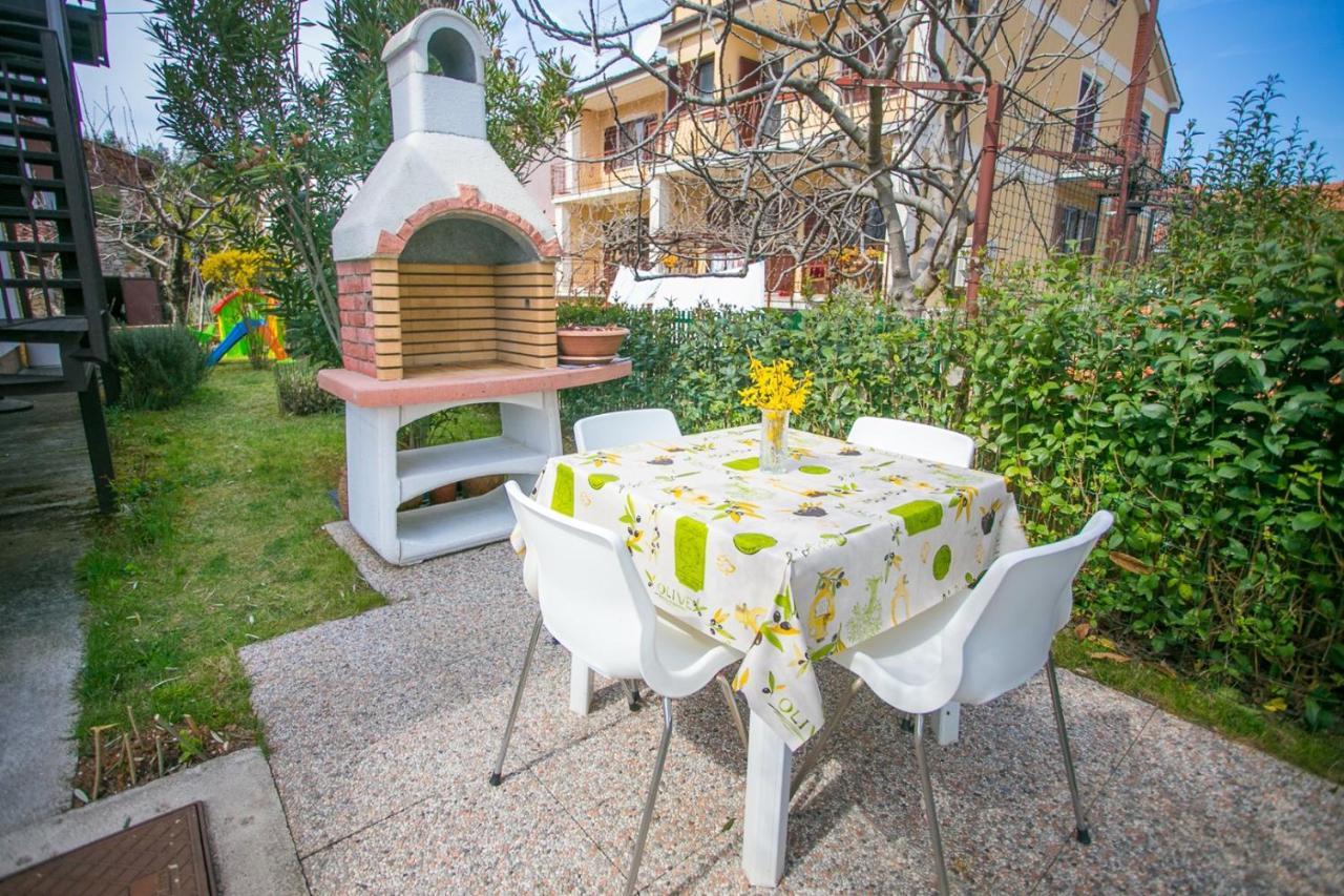 Apartment House Matosevic โปเรช ภายนอก รูปภาพ