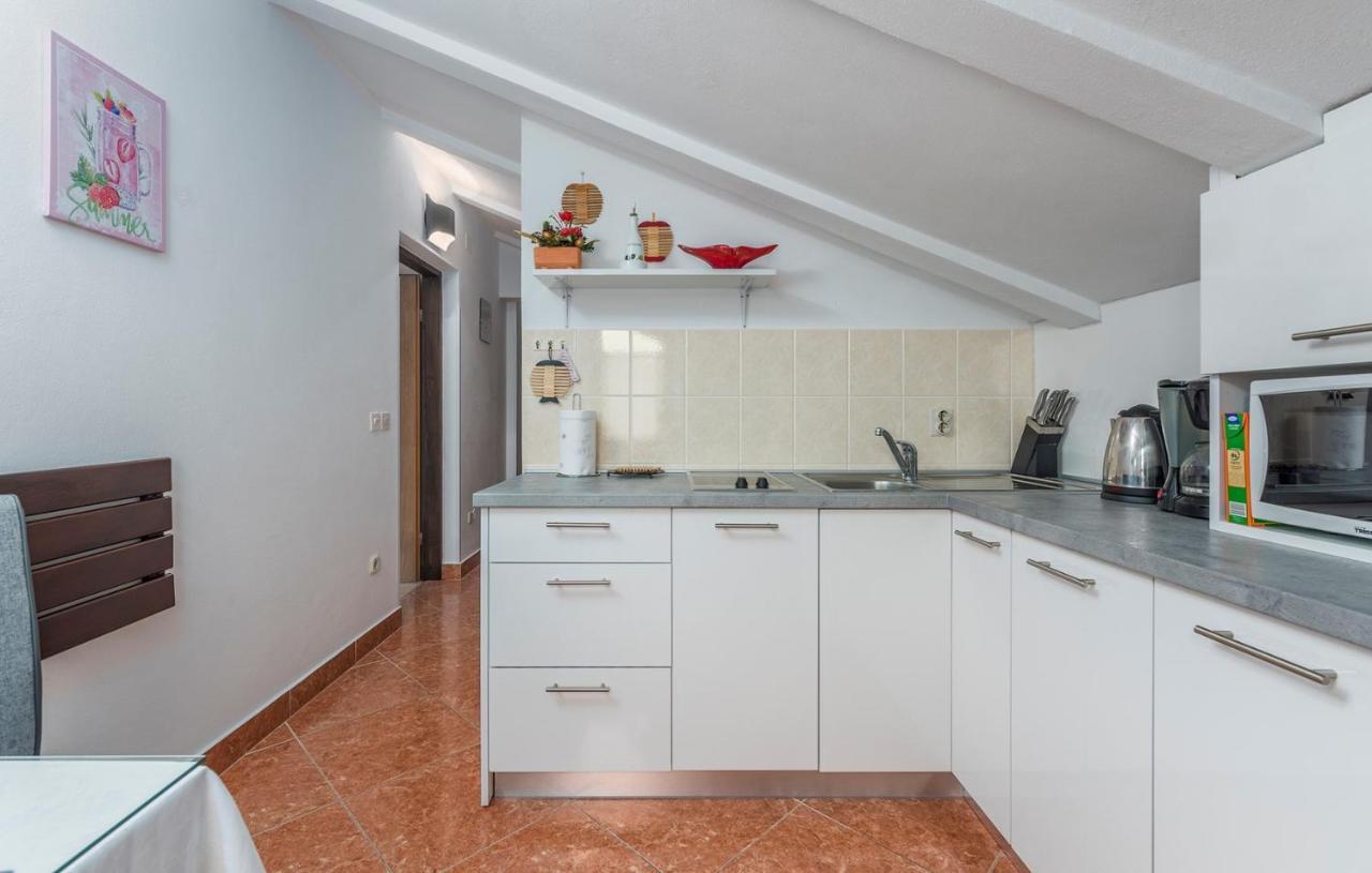 Apartment House Matosevic โปเรช ภายนอก รูปภาพ