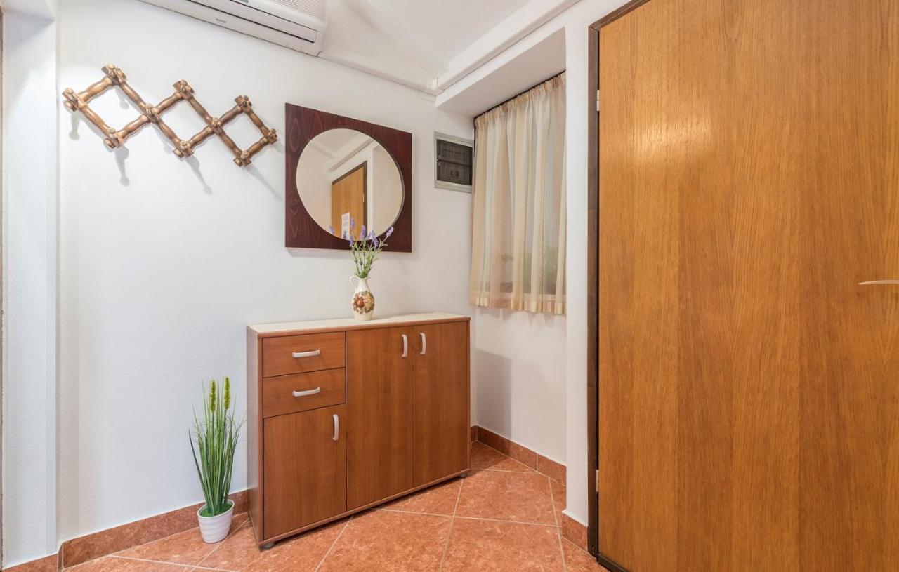 Apartment House Matosevic โปเรช ภายนอก รูปภาพ